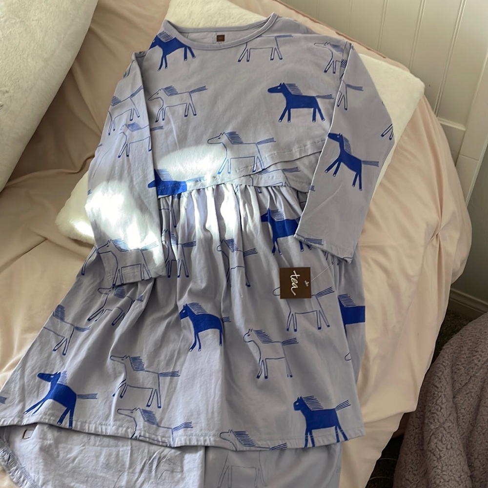 Brand new Tea cotton girls dress with horse print